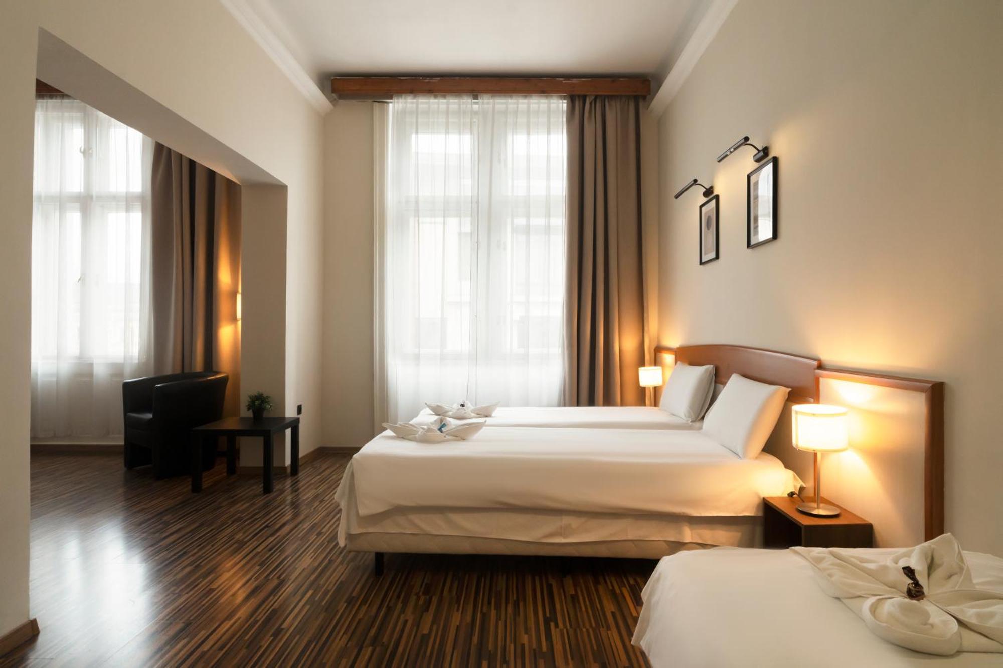 Korona Hotel Nyíregyháza Dış mekan fotoğraf