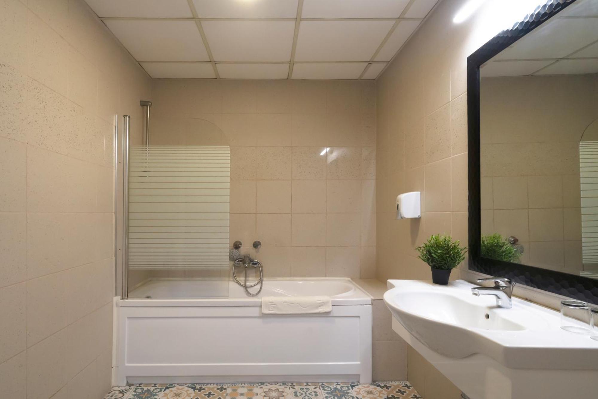 Korona Hotel Nyíregyháza Dış mekan fotoğraf