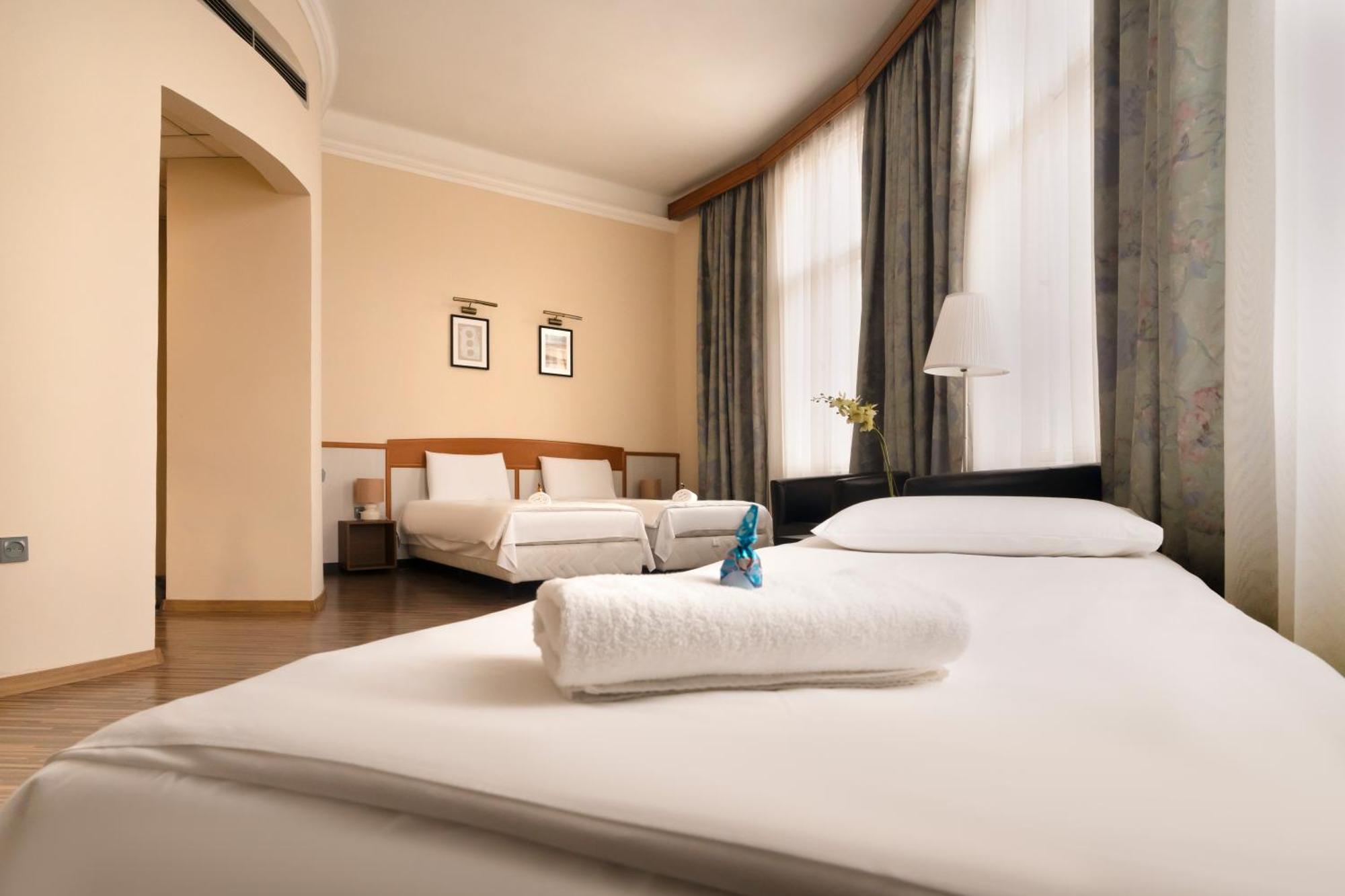 Korona Hotel Nyíregyháza Dış mekan fotoğraf
