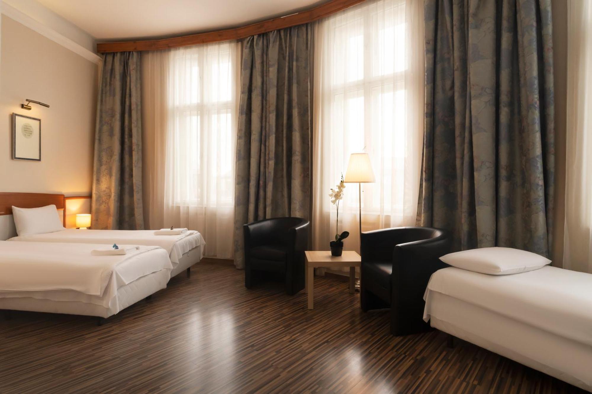 Korona Hotel Nyíregyháza Dış mekan fotoğraf