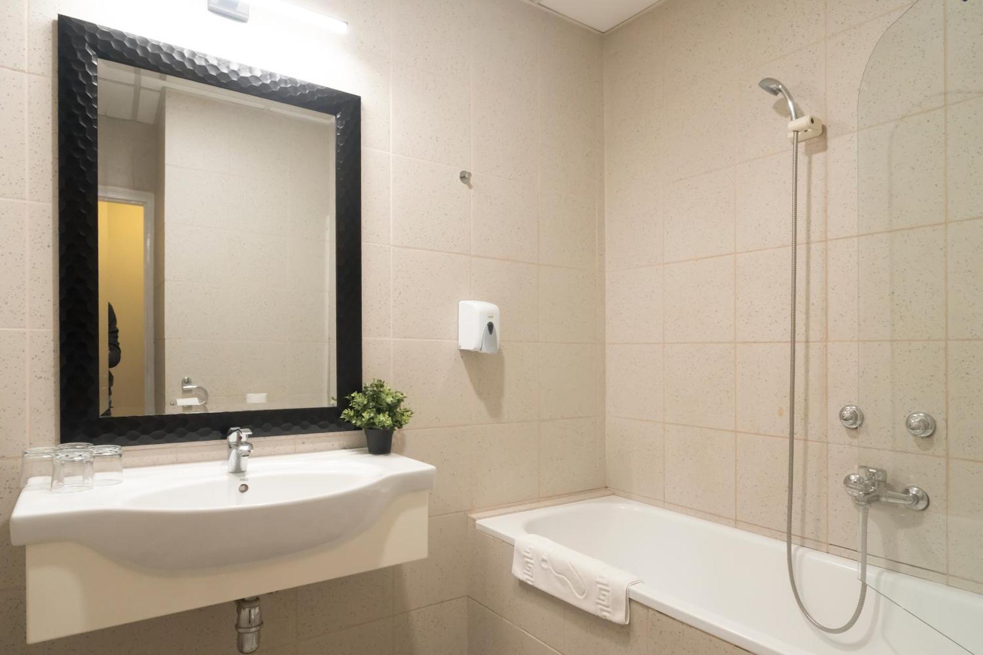 Korona Hotel Nyíregyháza Dış mekan fotoğraf