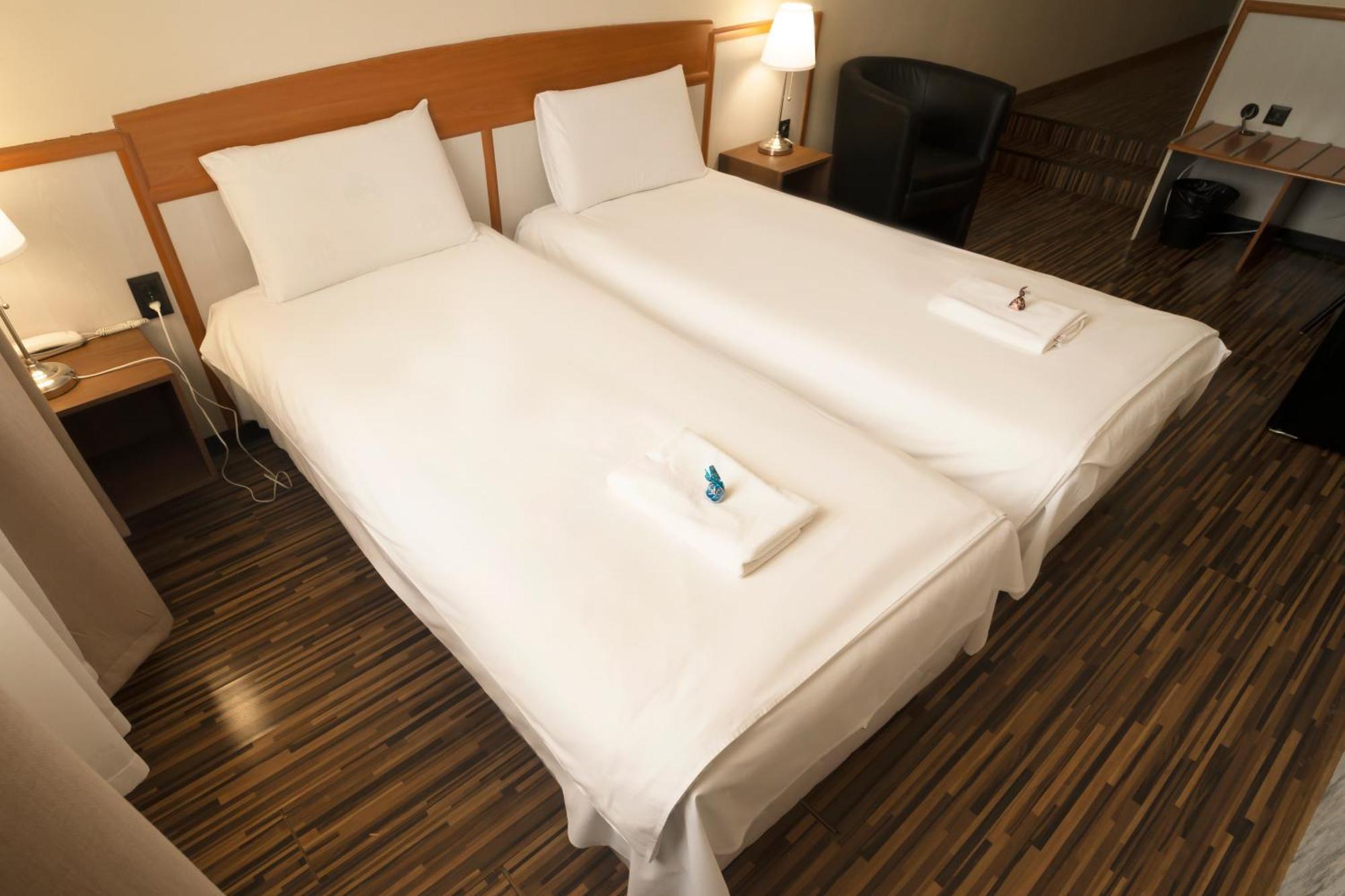 Korona Hotel Nyíregyháza Dış mekan fotoğraf