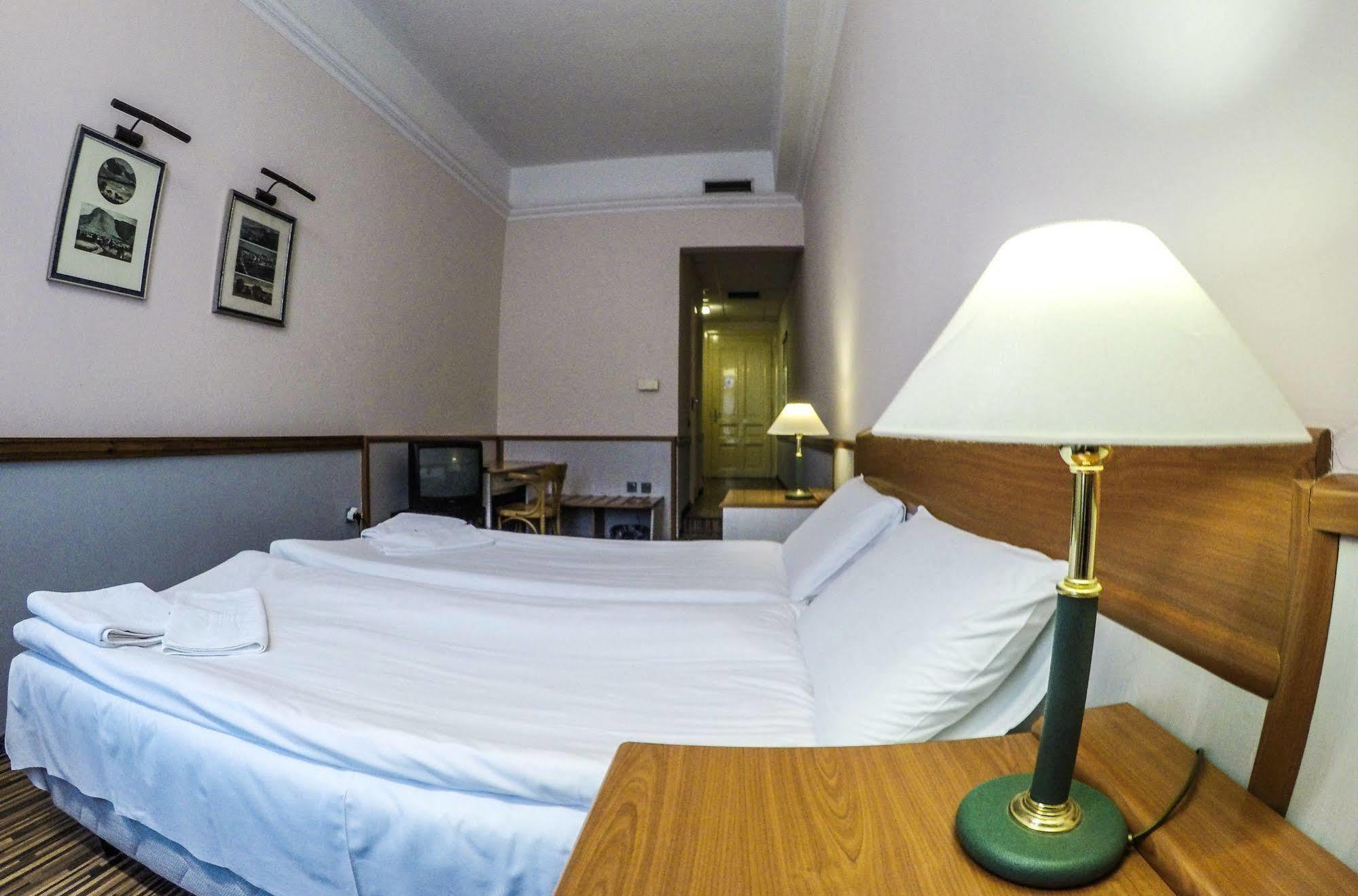 Korona Hotel Nyíregyháza Dış mekan fotoğraf