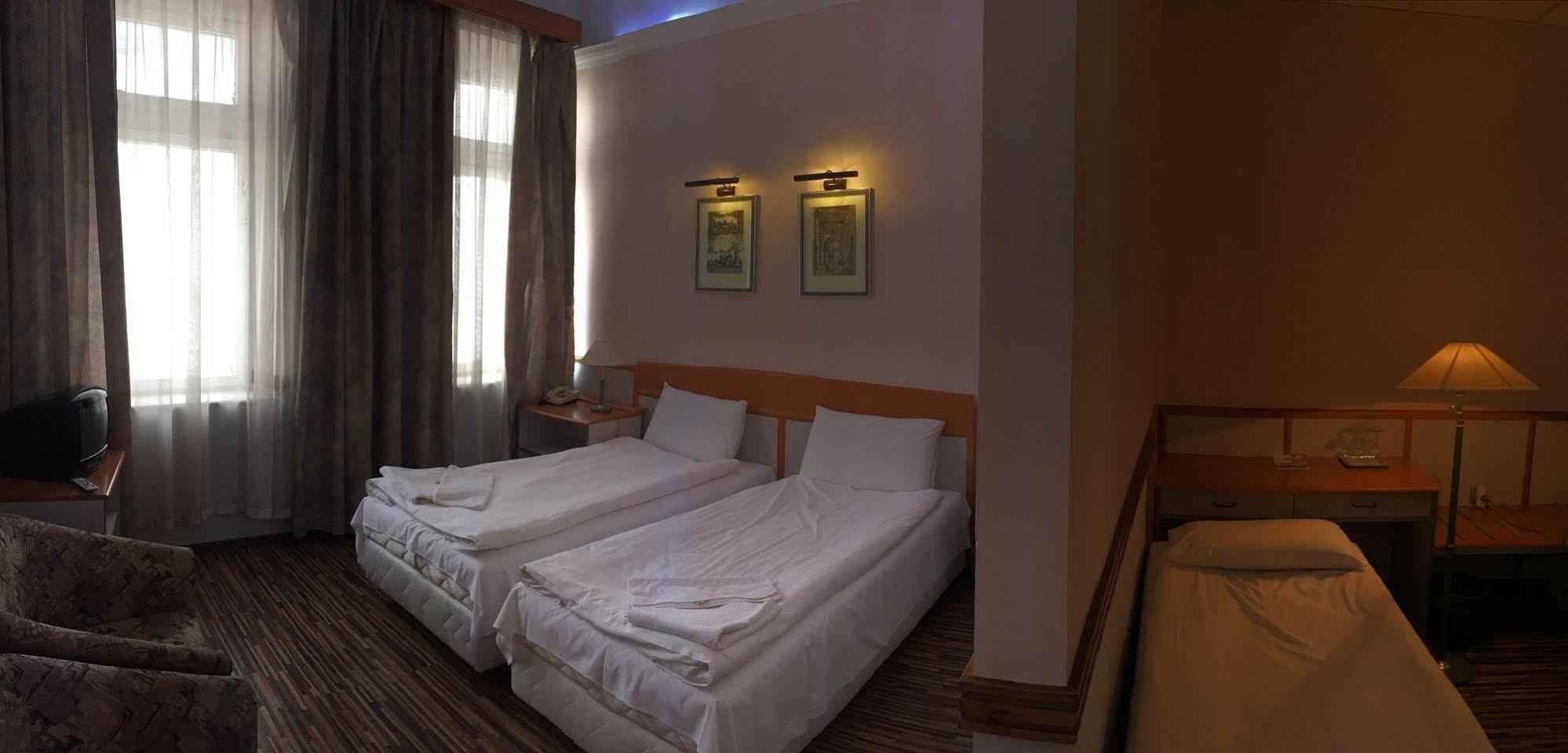 Korona Hotel Nyíregyháza Dış mekan fotoğraf