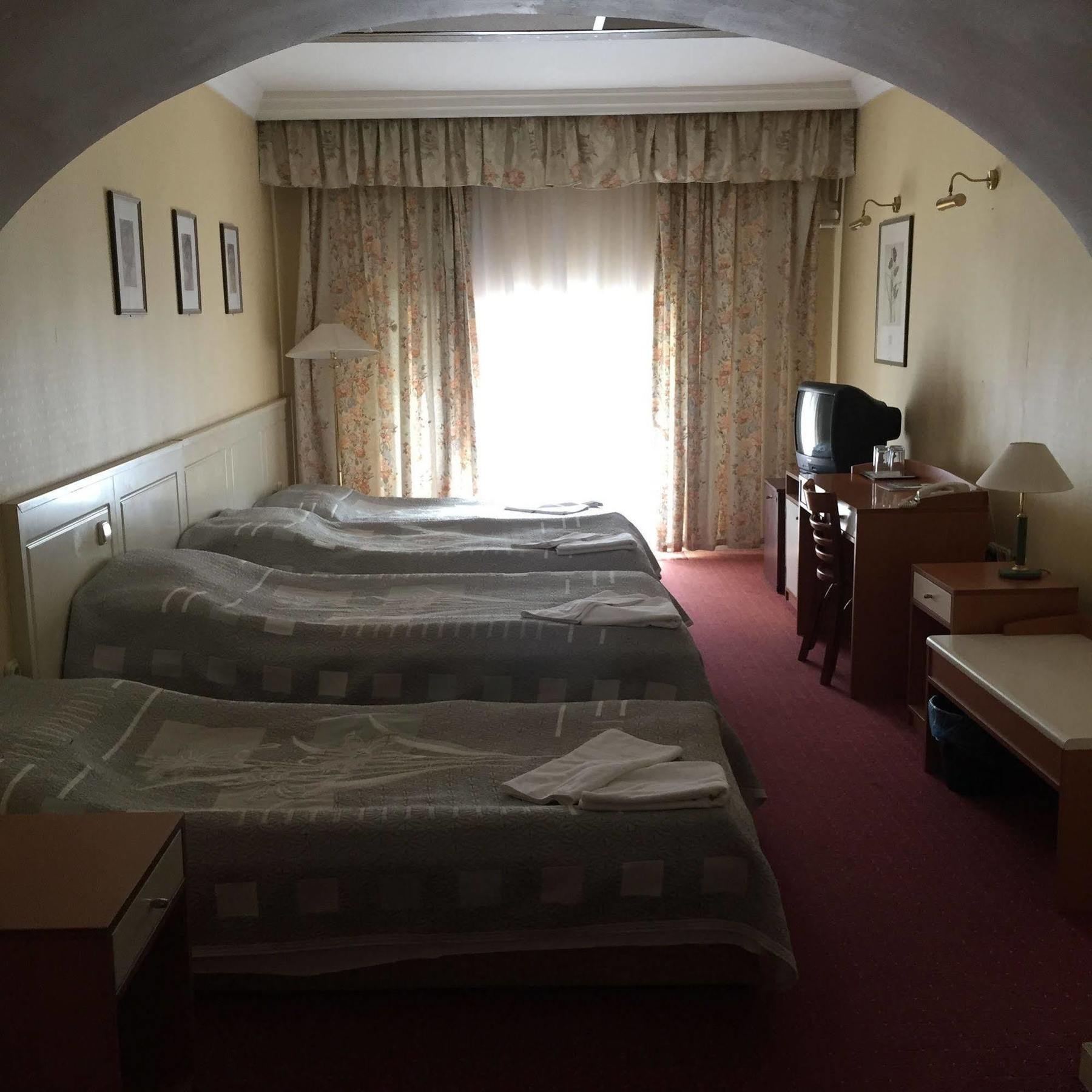Korona Hotel Nyíregyháza Dış mekan fotoğraf