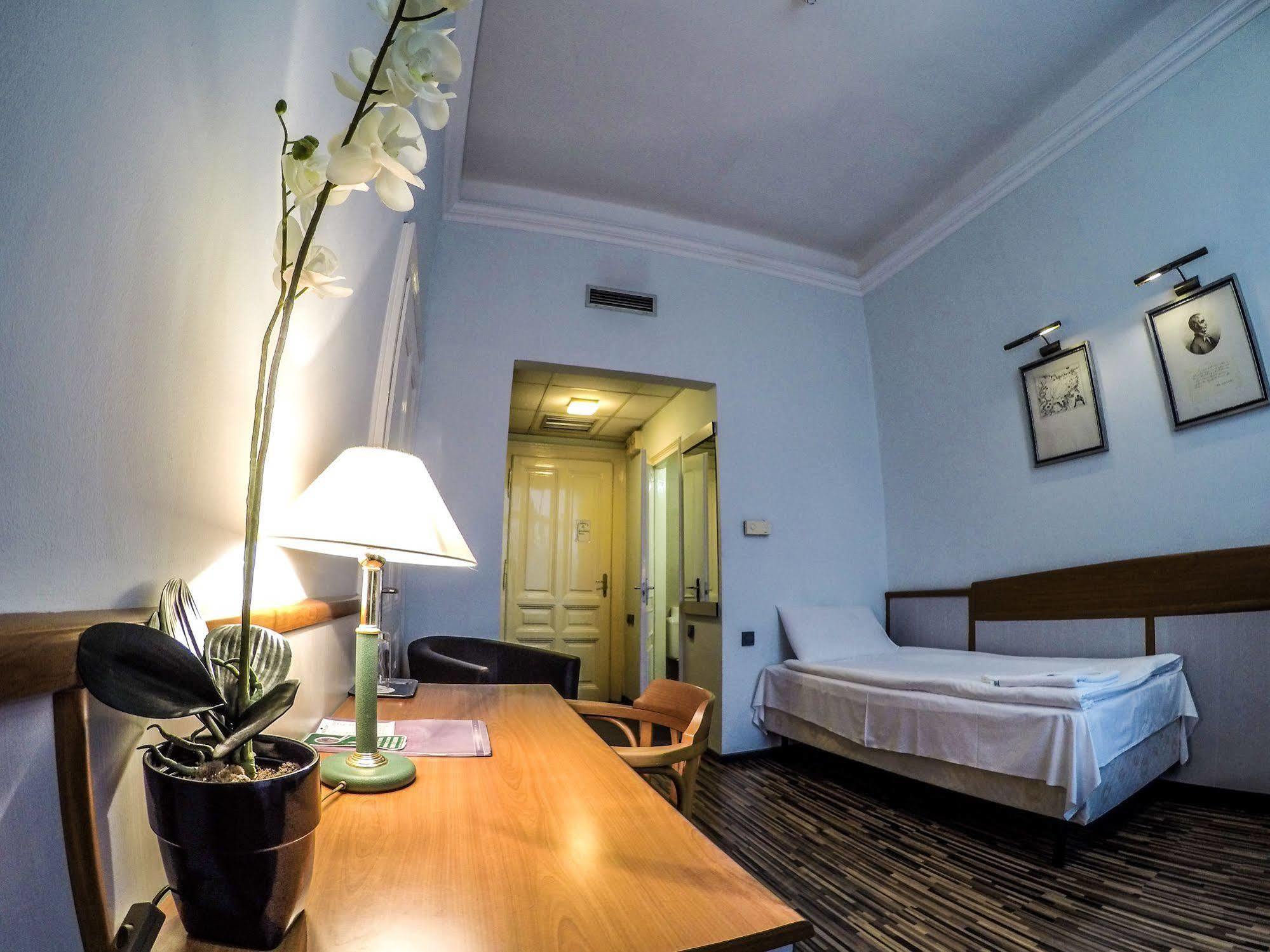 Korona Hotel Nyíregyháza Dış mekan fotoğraf