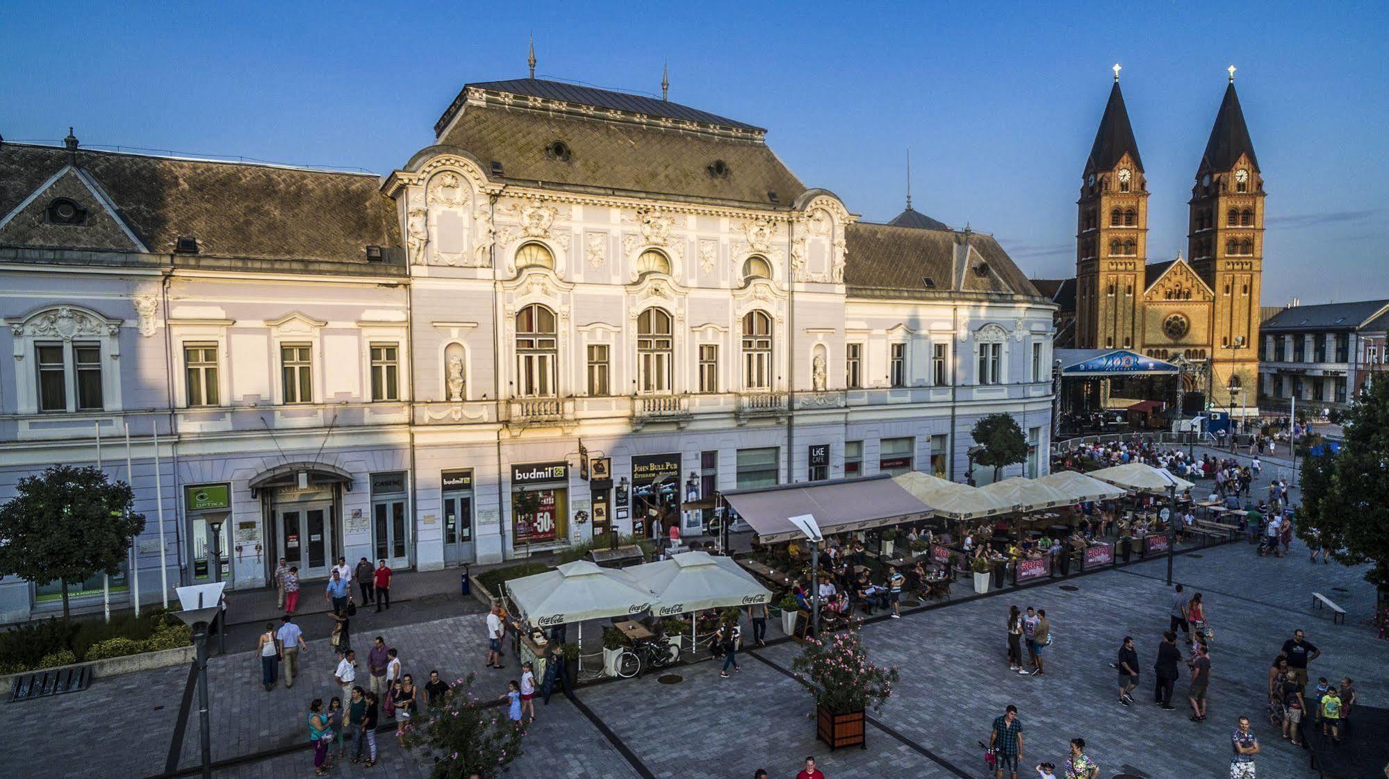 Korona Hotel Nyíregyháza Dış mekan fotoğraf